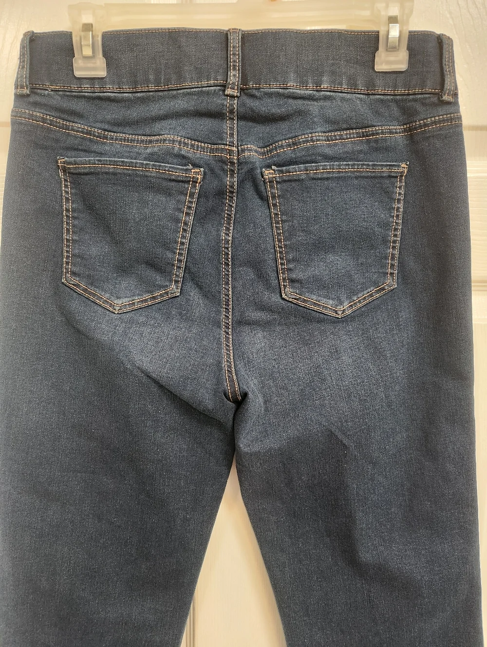 Gloria Vanderbilt Women's Dark Blue High Rise Capri Stretchy Jeans - Picture 4 of 8
